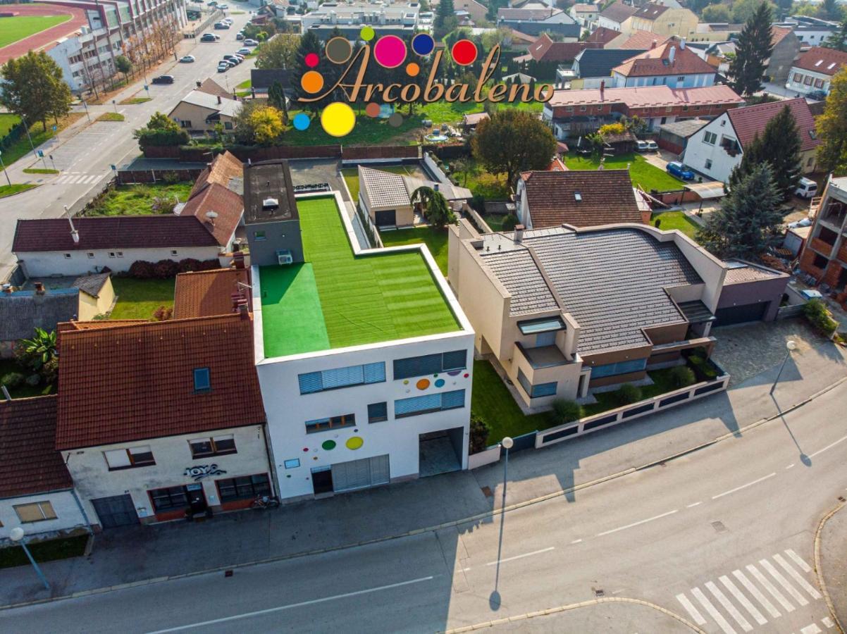 Arcobaleno Apartments & Rooms Varaždin Exterior foto